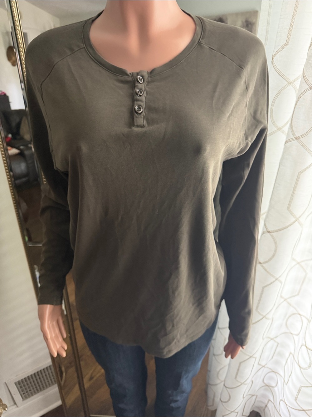 ALO Yoga Olive Green Long-Sleeve Henley Top